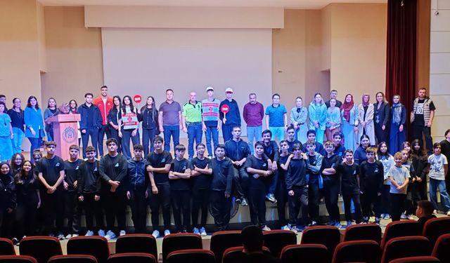 Antalya’da 786 okul geçit görevlisine yönelik eğitim