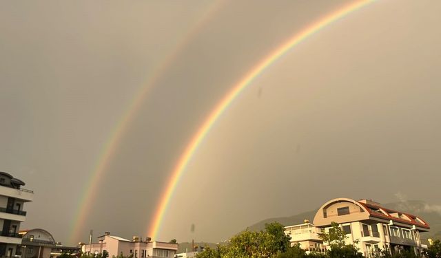 Alanya’da yağmur sonrası çifte gökkuşağı hayran bıraktı