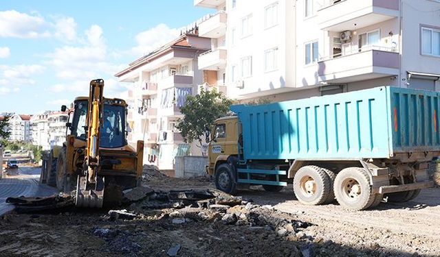 Payallar'da sıcak asfalt çalışması