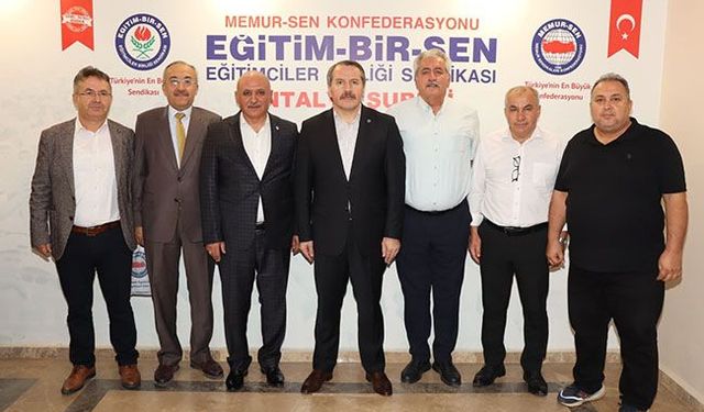 Başkan Yalçın teşkilat mensuplarıyla bir araya geldi