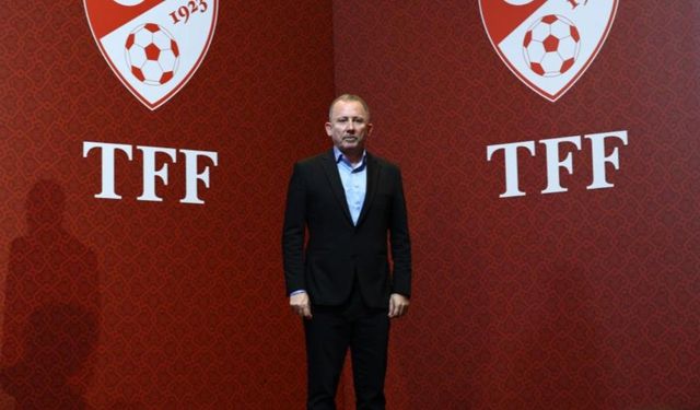 A Milli Futbol Takımı Teknik Direktörü Sergen Yalçın: "Halkımızın milli takımın peşinde tekrar koşmasını sağlayacağız"