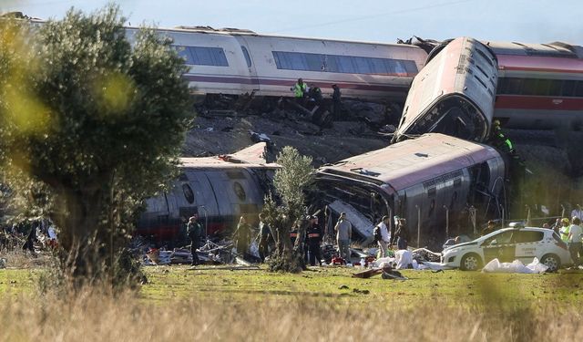 İspanya'daki tren kazasında ölü sayısı 64'e yükseldi
