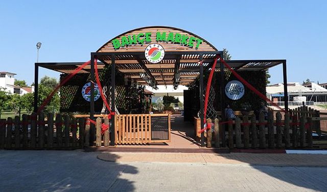 Kepez Bahçe Market'e yoğun ilgi