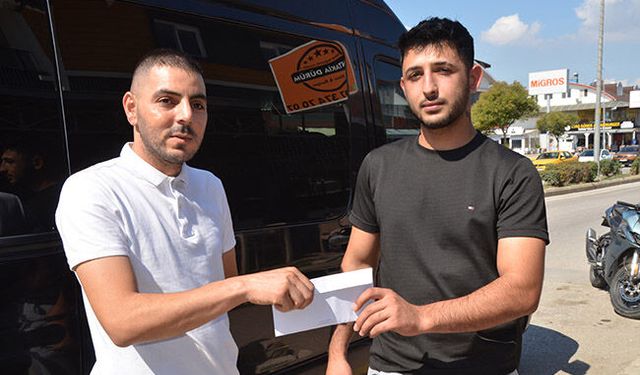Serik'te yola düşen para sosyal medya ile sahibini buldu
