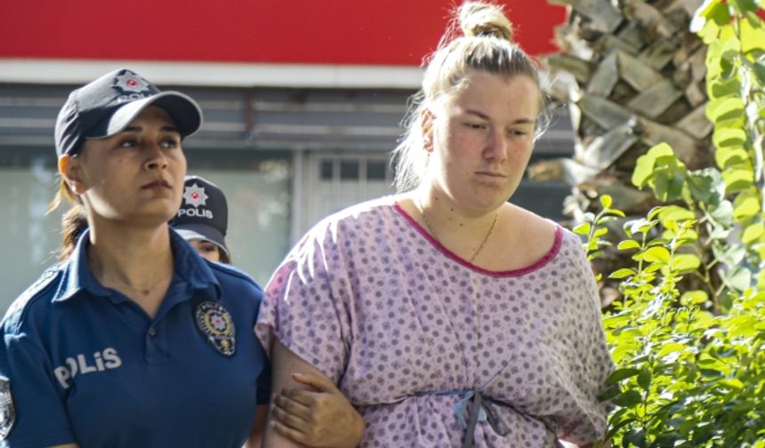 Yenidoğan bebeğini klozete bırakan anne: Kızımı almak istiyorum