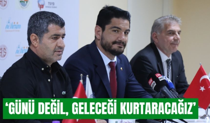 Taha Akgül'den Antalya'da net mesajlar: Günü değil, geleceği kurtaracağız
