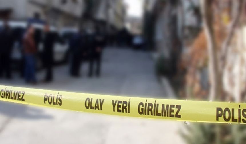 Paket götürdüğü sokakta 5 yerinden bıçaklanan kurye ağır yaralandı