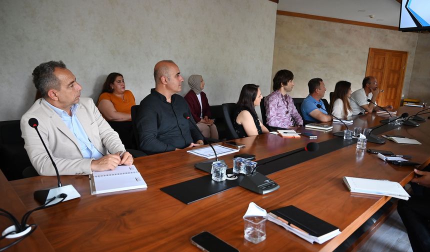 Kemer’de iletişim semineri