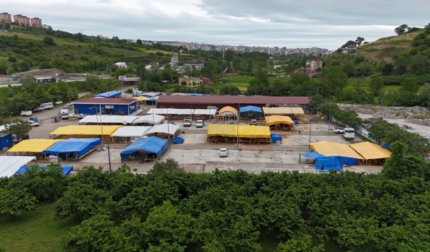Kurban pazarı yüzleri güldürdü: "Hayvanların çoğunu sattık"