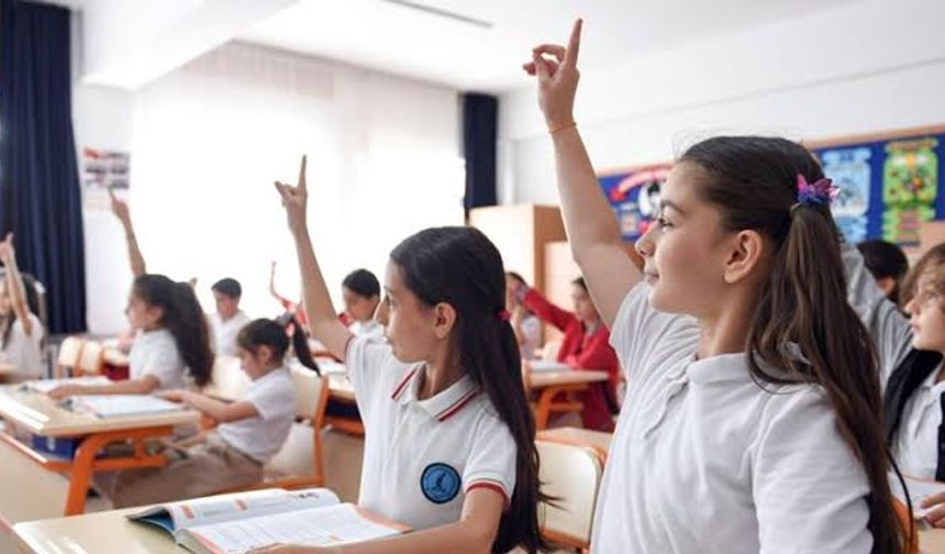 Eğitim öğretim yılı okulların kapanış tarihi belli oldu