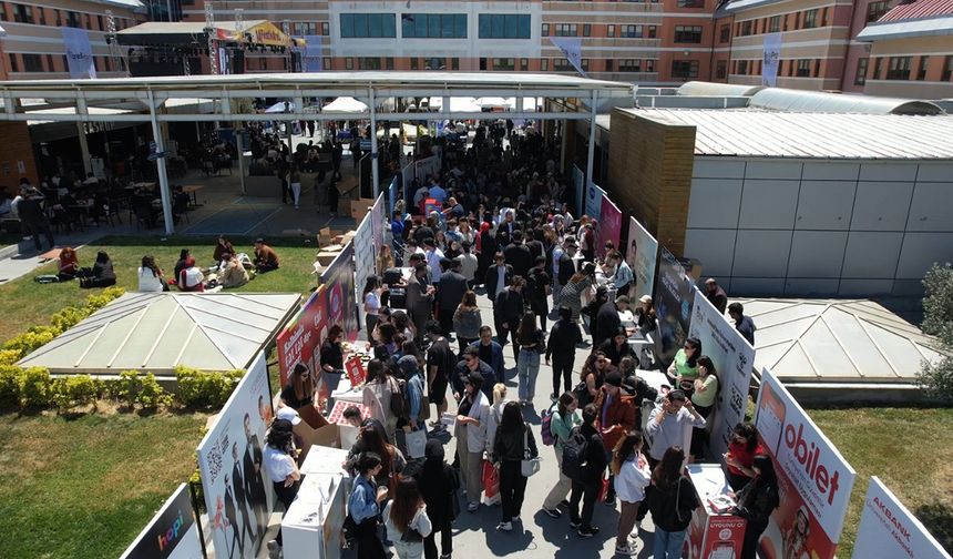 100’den fazla sektör, Kariyer Günleri’nde gençlerle bir arada