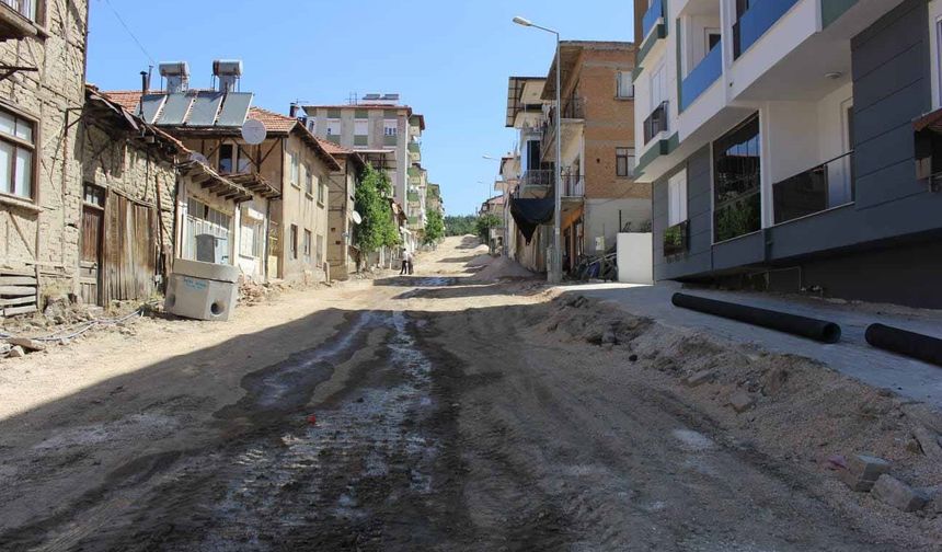Elmalı’da altyapı yenileniyor