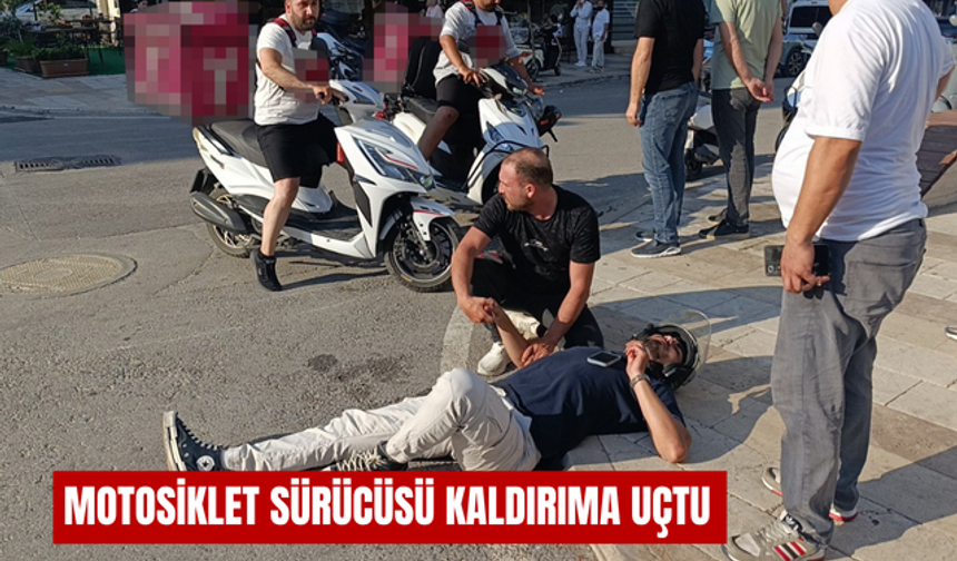 Motosiklet sürücüsü kaldırıma uçtu