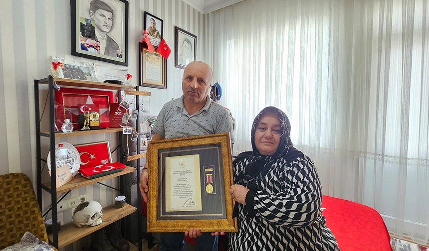 Şehit ailesinin büyük üzüntüsü: Şehitlik beratı verildi ama SGK şehit saymadı