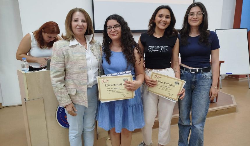 Fen Fakültesi'nden ‘Bilimde Kadın Liderler’ için ilham verici bir adım: ‘Feniks etkisi' programı Başladı