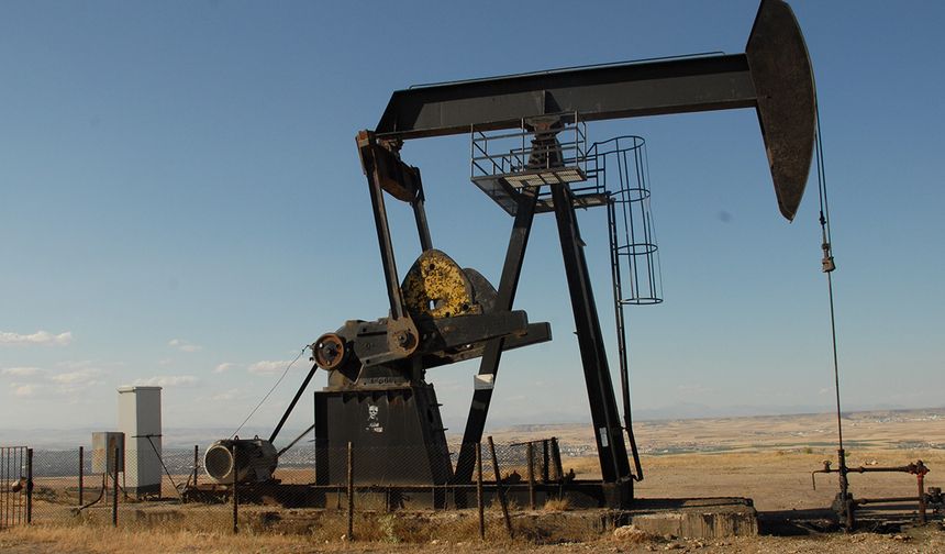 Brent Petrol, İsrail’in İran’a saldırmasıyla yükselişe geçti