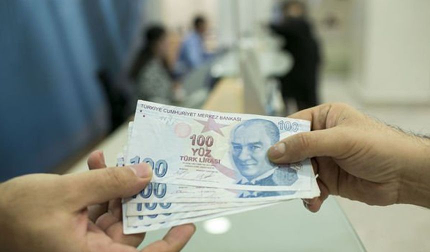 Temmuz ayında hayata geçirilecek emekli maaşı zammının kesinleşmesi, TÜİK tarafından ilan edilecek olan ocak, şubat, mart, nisan, mayıs ve haziran aylarına ait enflasyon rakamlarının toplamına bağlıdır. Bir sonraki yılın ocak ayında yapılacak olan emekli maaşı artışı ise, temmuz, ağustos, eylül, ekim, kasım ve aralık aylarında açıklanan enflasyon verileri üzerinden hesaplanır. Bu iki dönem, emekli maaşlarının güncellendiği temel zaman dilimleridir.