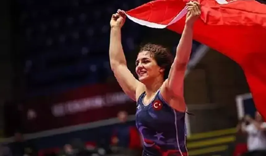 Nesrin Baş, Dünya Güreş Şampiyonası’nda gümüş madalya aldı