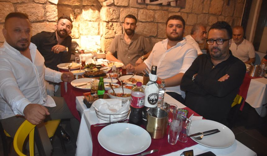 Üçkapılar Meyhane patronlarından