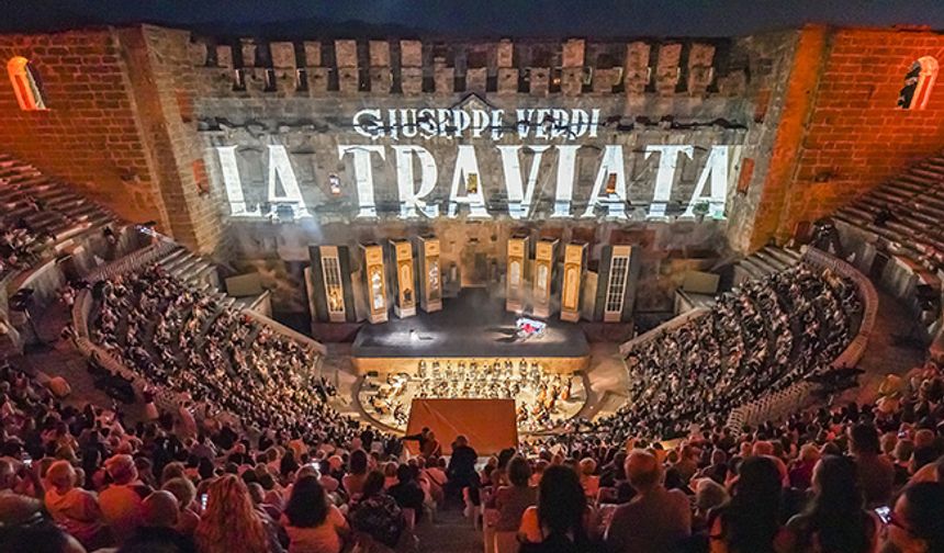 Aspendos Opera ve Bale Festivali ‘La Traviata’ ile kapandı