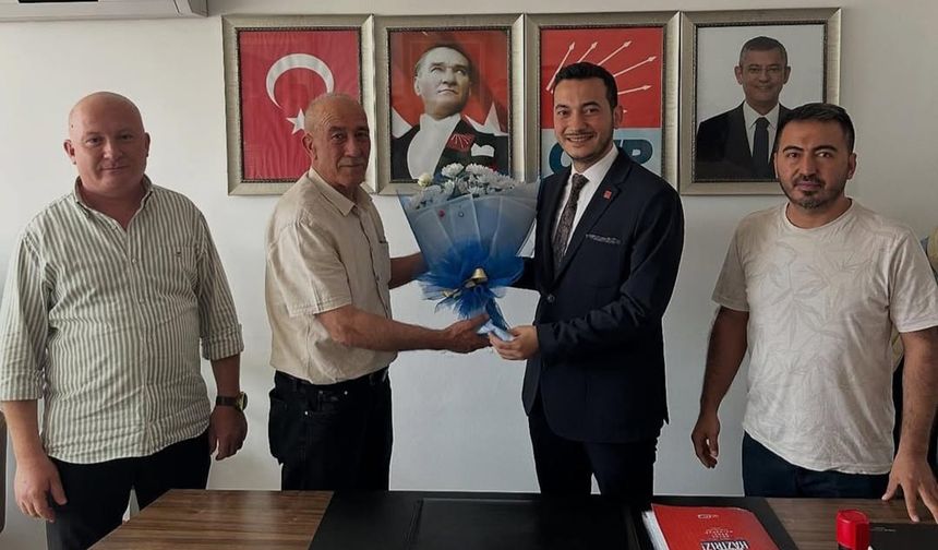 Serik'te yeni başkan mazbatasını aldı: Turhat göreve başladı