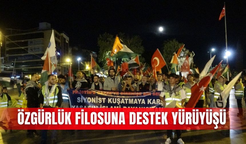 Özgürlük Filosuna destek yürüyüşü