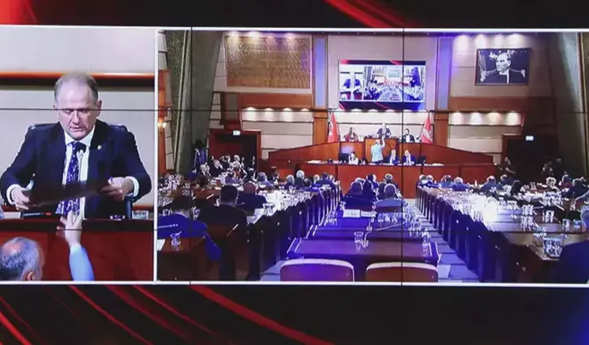 İBB Meclisi'nde 20 ilçenin 2026 yılı bütçesi onaylandı