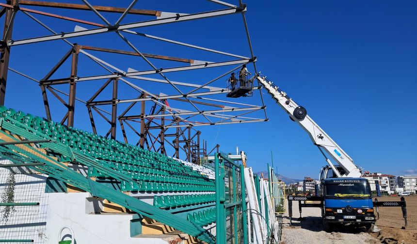 İsmail Ogan Stadyumu'nda çalışmalar sürüyor