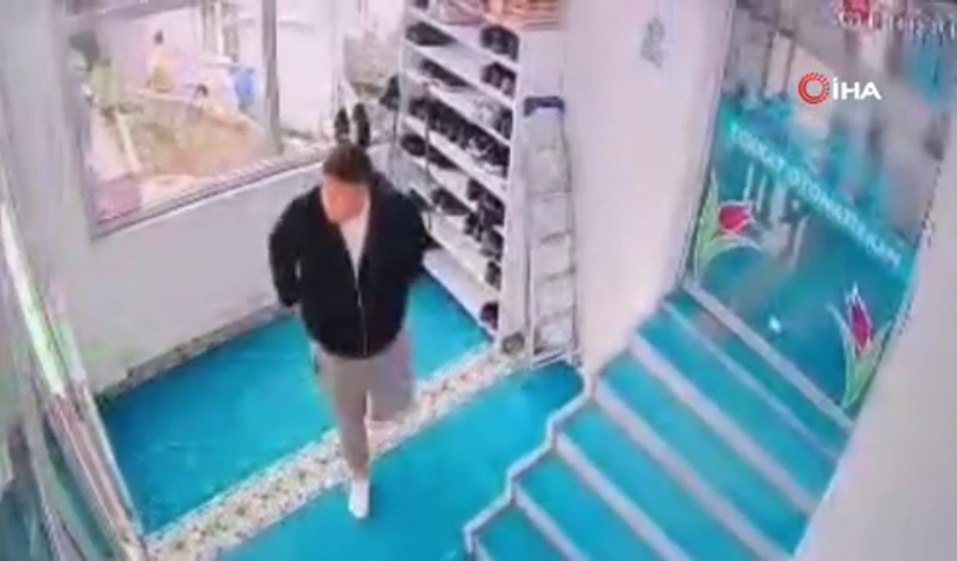 Cuma namazı için geldiği camide kalp krizi geçirdi