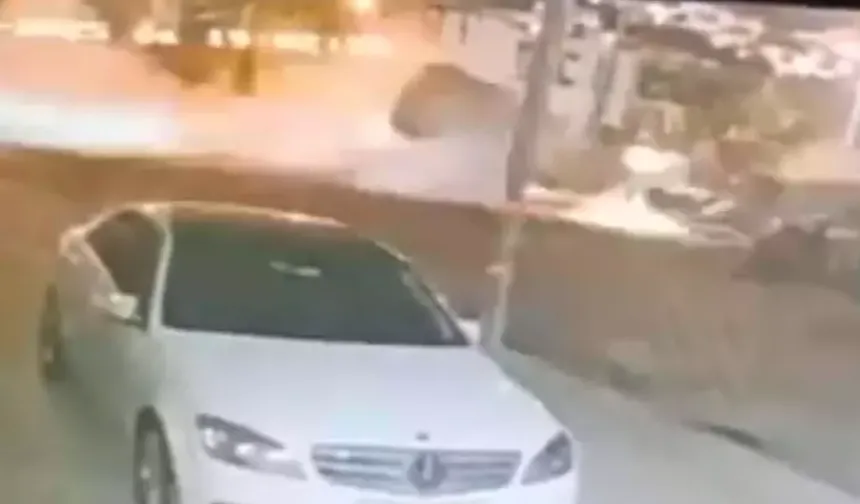 Park halindeki araca çarpıp takla attı