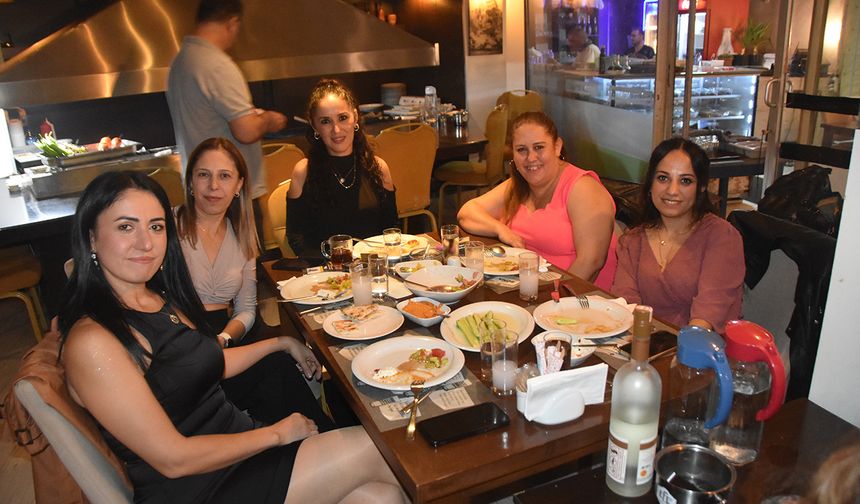 Sona Meyhane'de kutladı