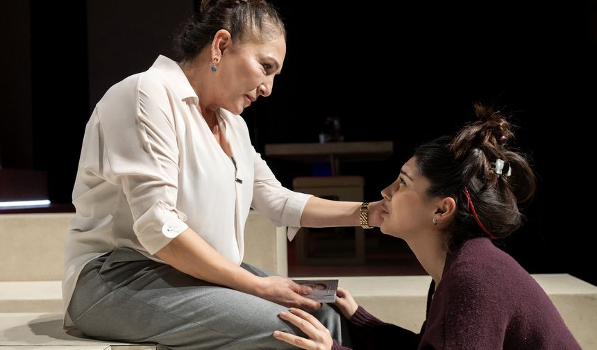 'Kızımın Ruh Hali'ne alkış yağdı