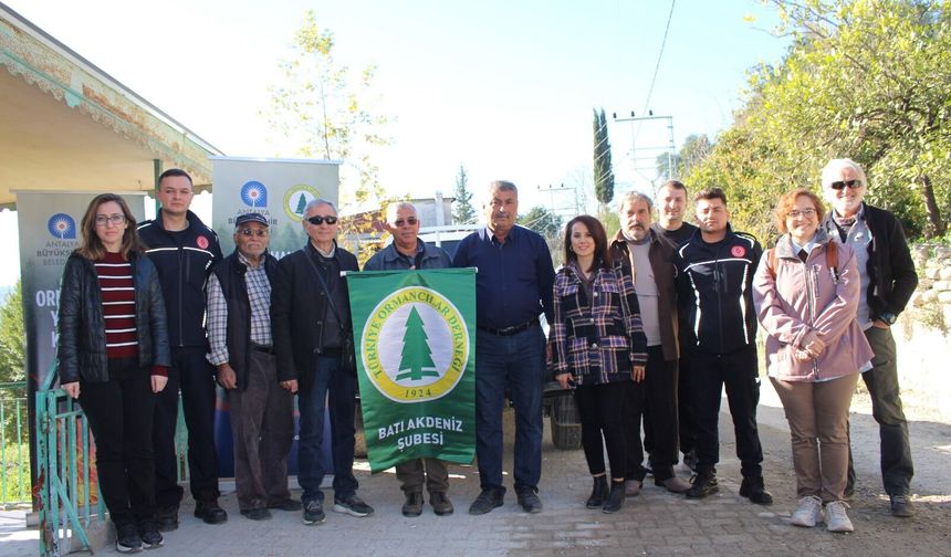 Büyükşehir orman yangınlarıyla mücadelesini sürdürüyor