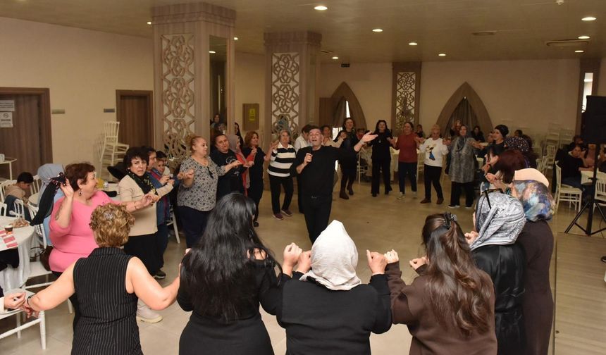 Kepezli hanımlar kadınlar matinesinde buluştu