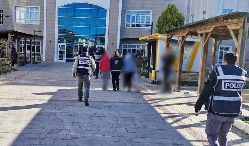 Burdur'da  sahte altın baskını