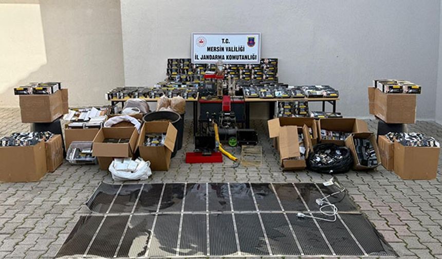 Mersin'de on binlerce doldurulmuş sigara ele geçirildi