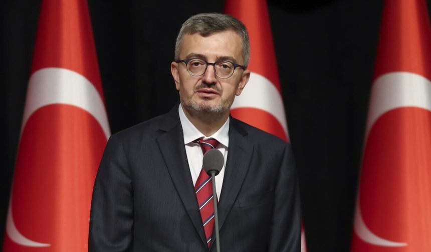 İletişim Başkanı Duran: Dimdik ayaktayız