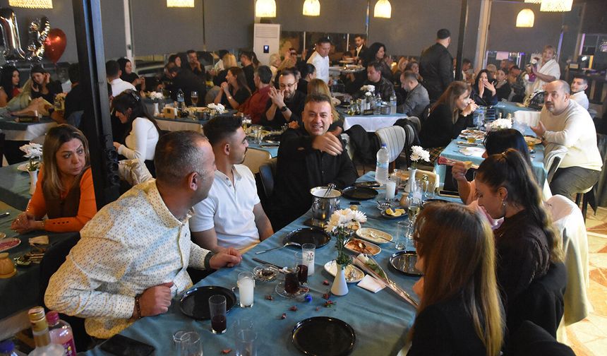 Sevgililer Günü’nde Antalya’da Mekanlar Doldu Taştı