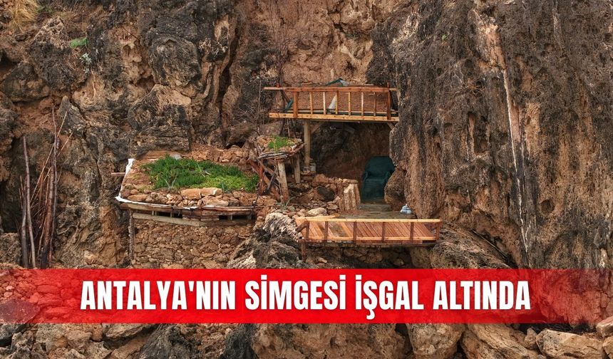 Antalya'nın simgesi işgal altında