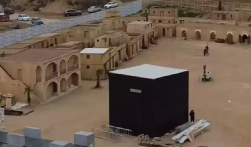 Ziyaretçi akınına uğradı... Gebze'de Mekke temalı platoya yoğun ilgi!