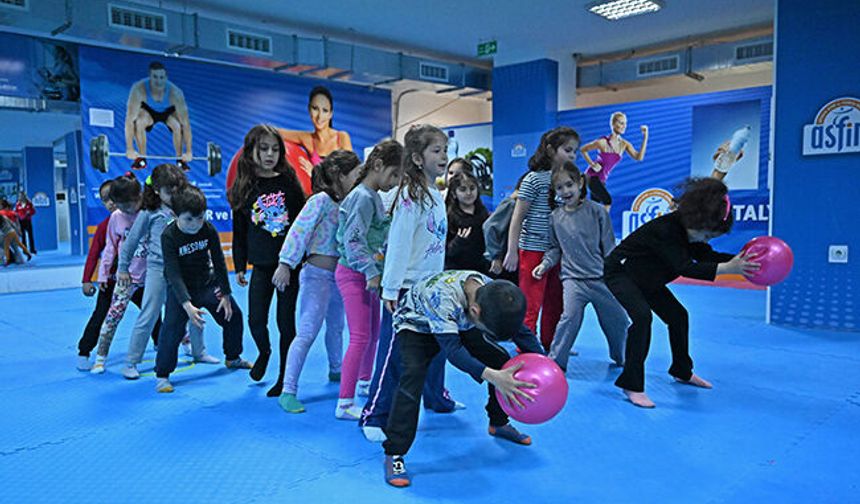 Antalya’nın çocukları ASFİM’de form tutuyor