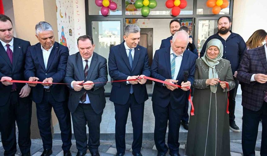 Hacı Nizamettin Demirel Camii ve Hacı Rabiye Demirel Kur'an Kursu hizmete açıldı