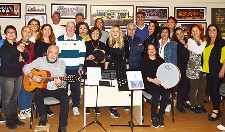 Popüler Şarkılar Korosu şarkıya doyuracak