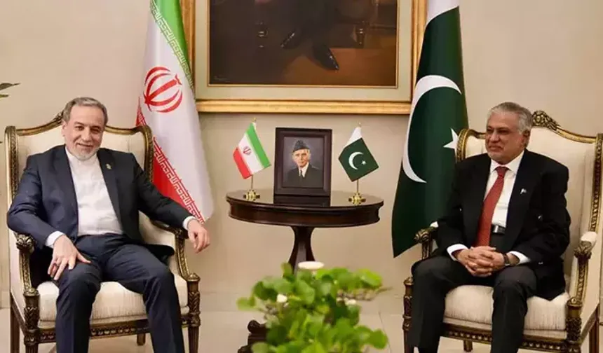 İran Dışişleri Bakanı Arakçi, Pakistan Genelkurmay Başkanı Munir ile görüştü