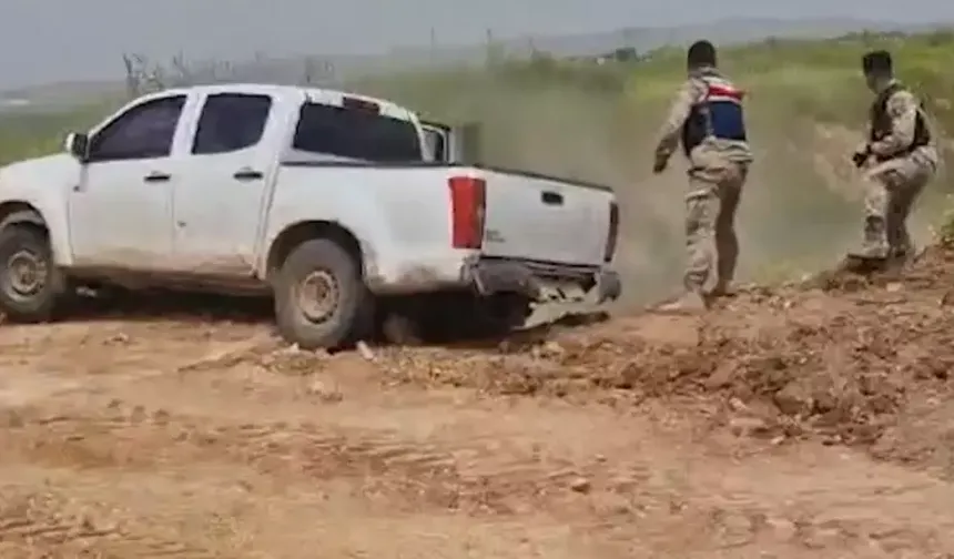 Suriye sınırında, insan kaçakçılarıyla kovalamaca: 3 gözaltı