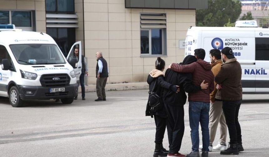 Trafik kazasında hayatını kaybeden küçük çocuğun cenazesi teslim alındı