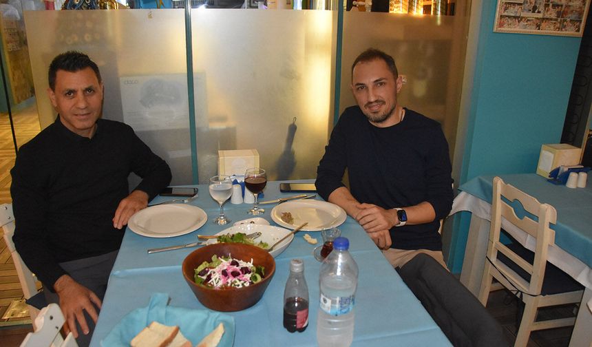 Ünlü cerrah Konyaaltı Balıkçısı'nda