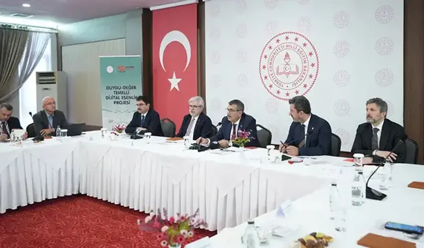 Bakan Tekin: Çocuklarımıza yönelik içerikler hassasiyetle üretilmeli