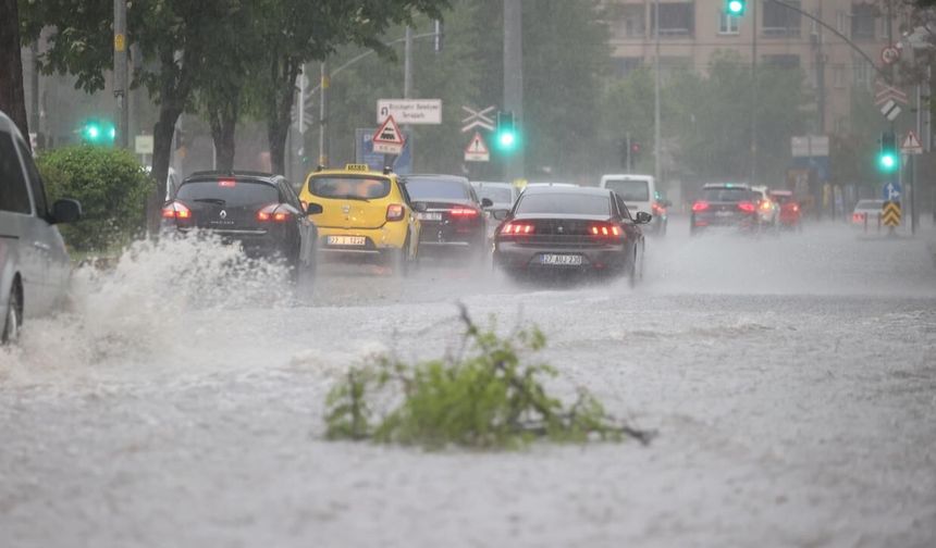 39 il için "sarı" uyarı: Kuvvetli yağışa dikkat