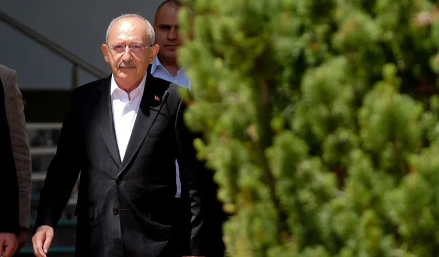 Kemal Kılıçdaroğlu'ndan Genel Merkez'de sert mesaj: "Atamızın emanetini pavyon masalarına meze ettiler"